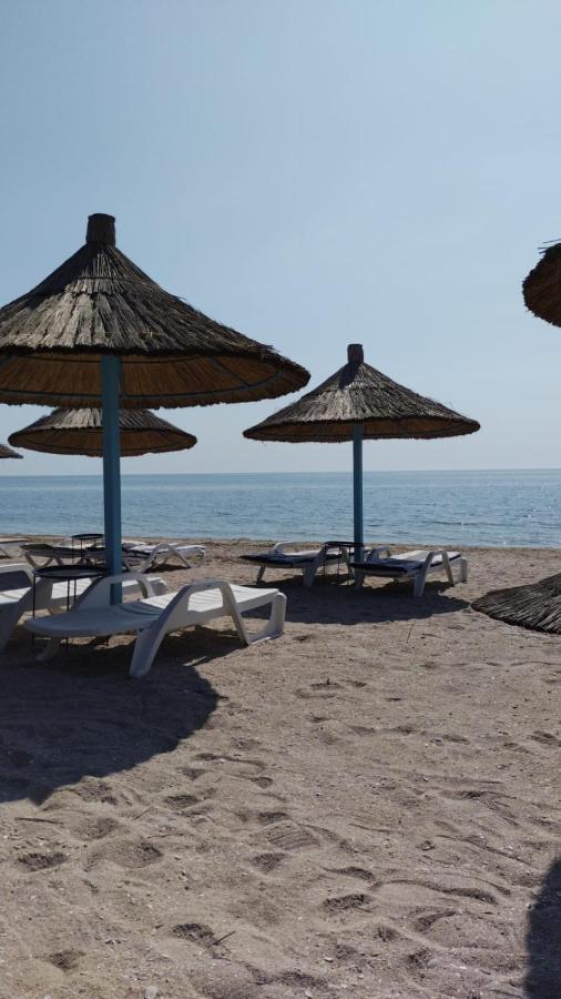 Blaxy Resort Stefi Cu Acces La Piscine Gratuit Douăzeci şi Trei August 外观 照片