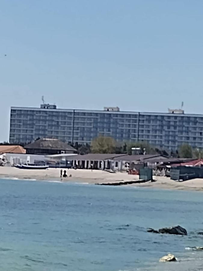 Blaxy Resort Stefi Cu Acces La Piscine Gratuit Douăzeci şi Trei August 外观 照片