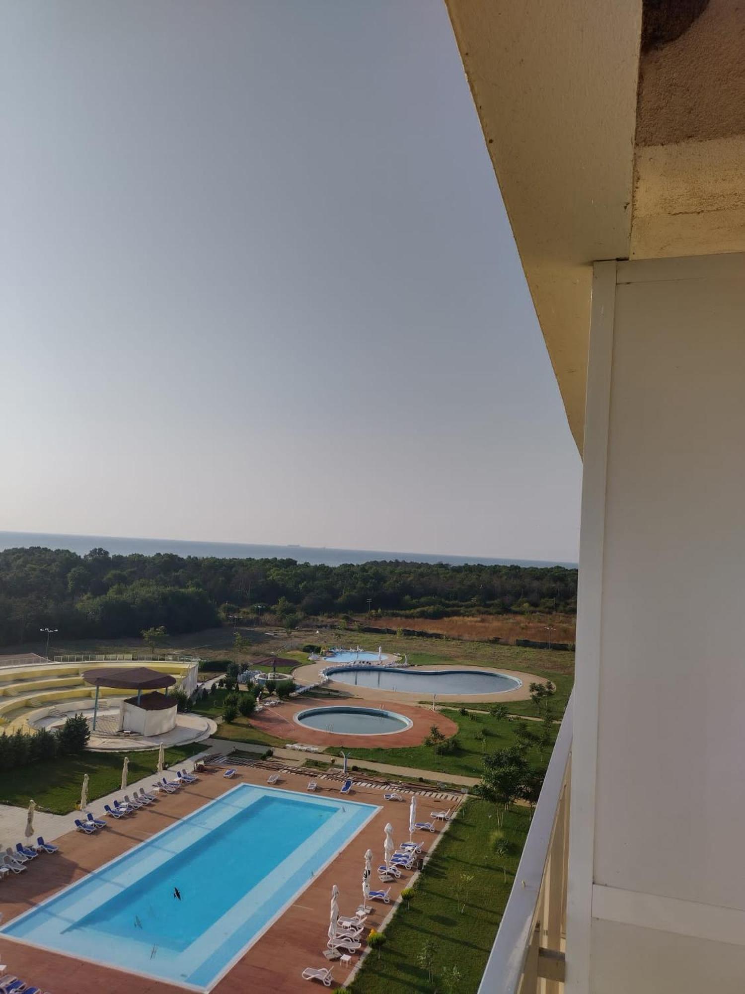 Blaxy Resort Stefi Cu Acces La Piscine Gratuit Douăzeci şi Trei August 外观 照片